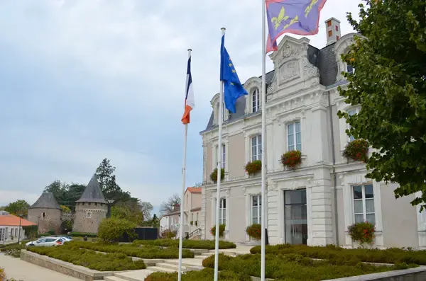 Abri Piscine Coulissant Devis abri de piscine Orée d'Anjou